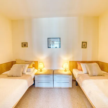 - Haus O, App 0o0310 Appartamento