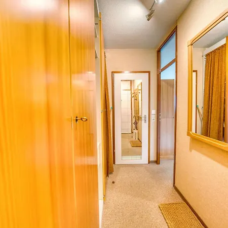 - Haus O, App 0o0310 海利根港
